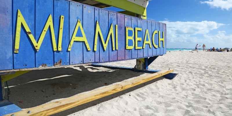 Rug cleaning in Miami Beach, FL